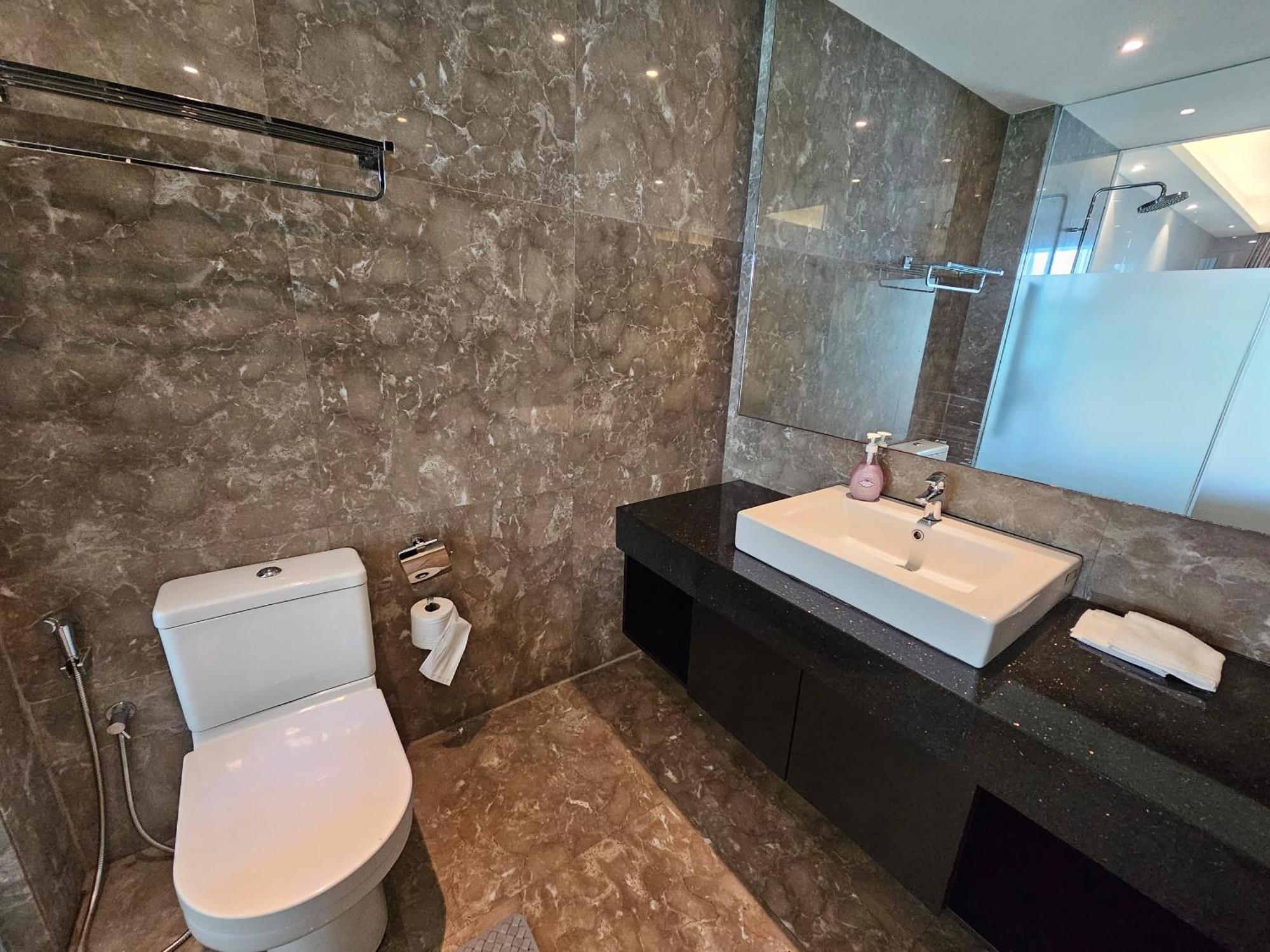 Shore Studio Rivercity View Malacca Kültér fotó